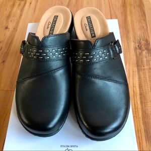 NEW CLARKS Black Clogs Slip-On Shoes Women’s NWOT